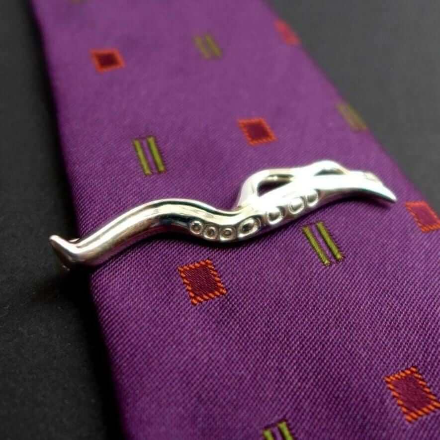 C. elegans Nematode Tie Bar in sterling silver for men [Ontogenie Science Jewelry]