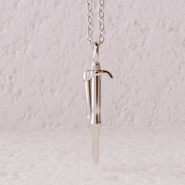 pipette pendant silver computer render ontogenie