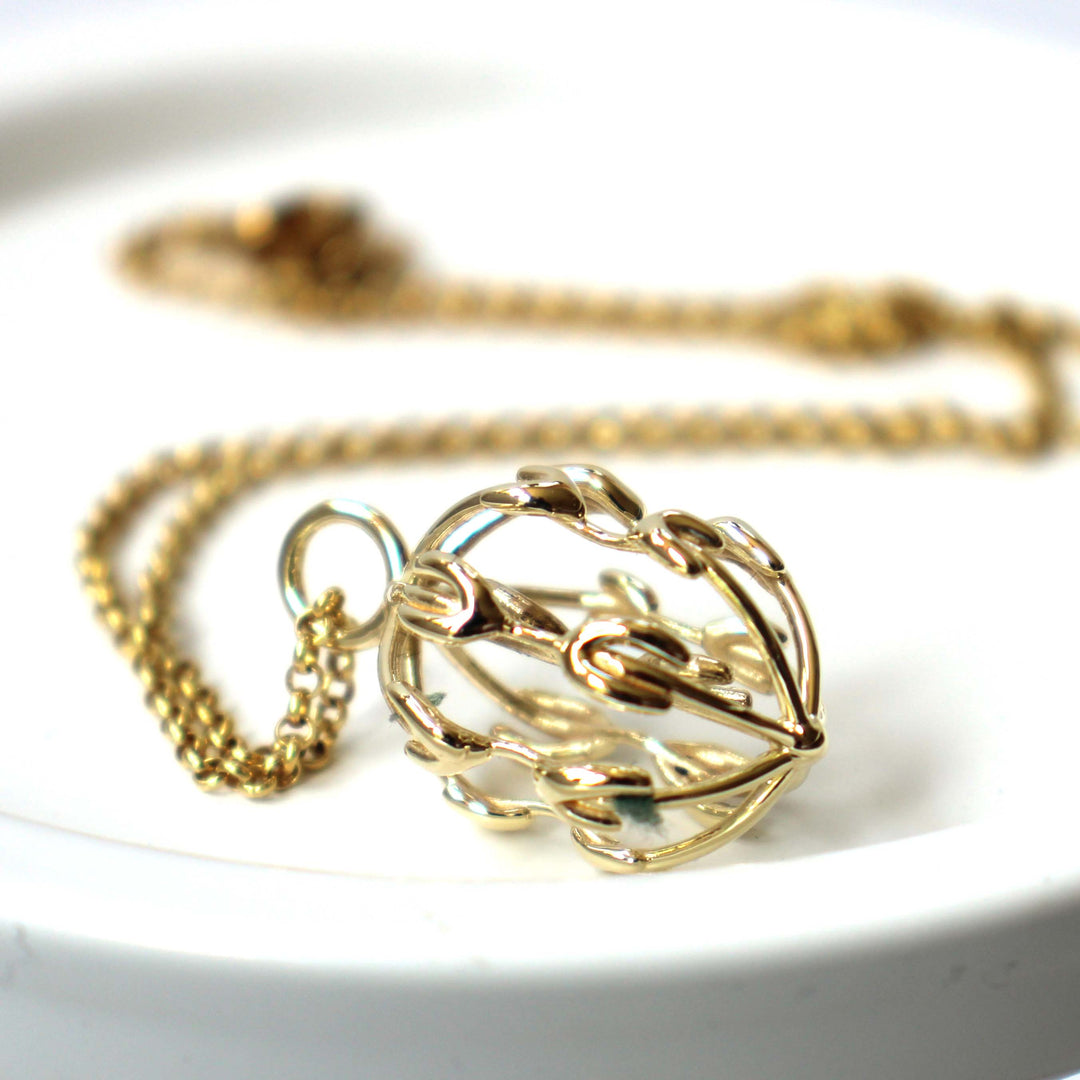 Mitosis pendant in 14K gold plated brass by Ontogenie