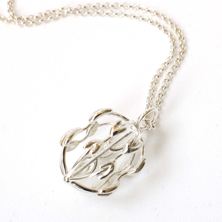 Mitosis pendant in silver by Ontogenie